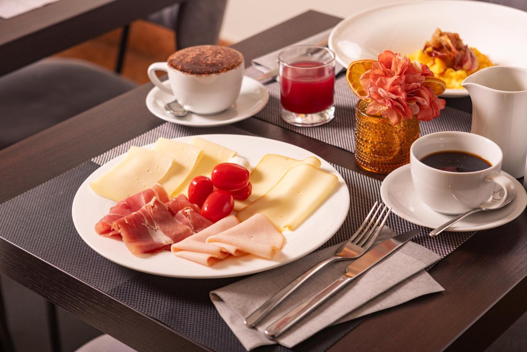 Hotel Royal Falcone Monza Ngoại thất bức ảnh