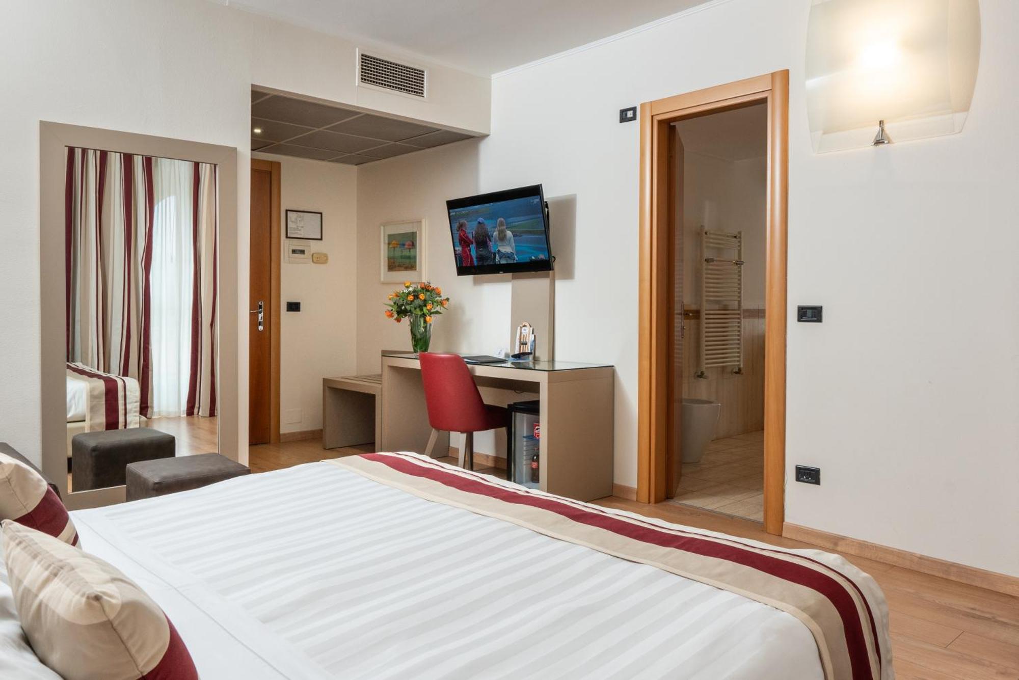 Hotel Royal Falcone Monza Ngoại thất bức ảnh