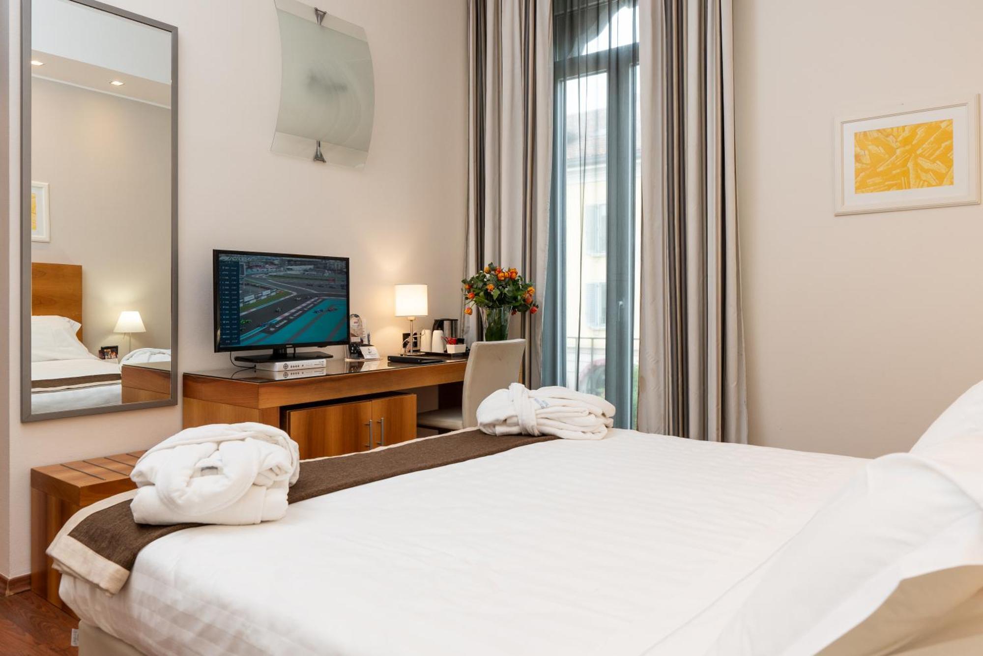 Hotel Royal Falcone Monza Ngoại thất bức ảnh